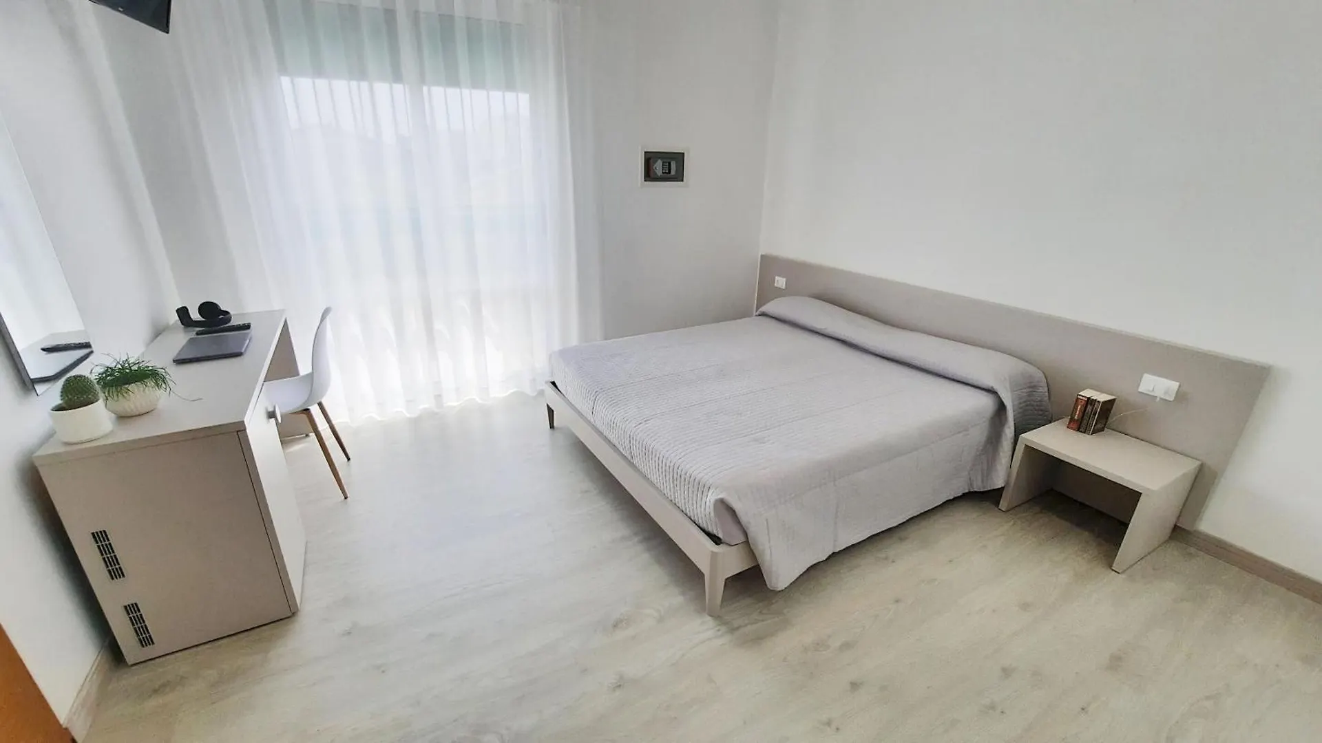 Villa Serena Lido di Jesolo 3*,  Italy
