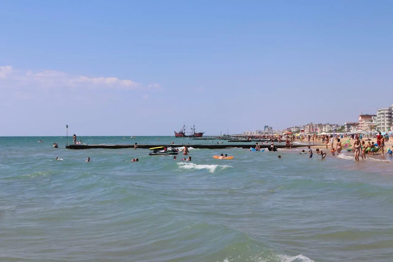 Villa Serena Lido di Jesolo 3*,